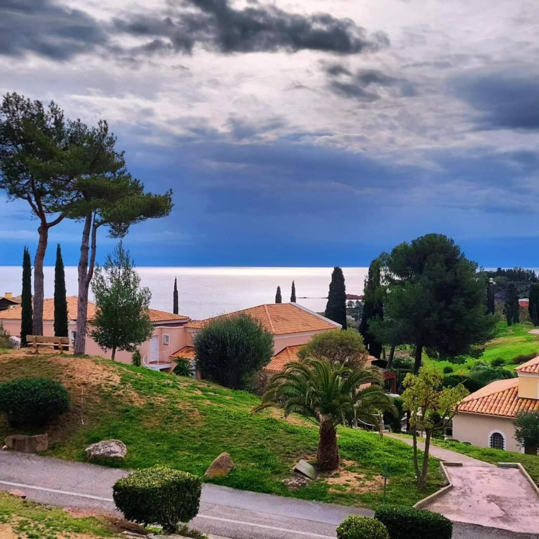 Vacances En Paradis Saint-Raphaël Esterno foto