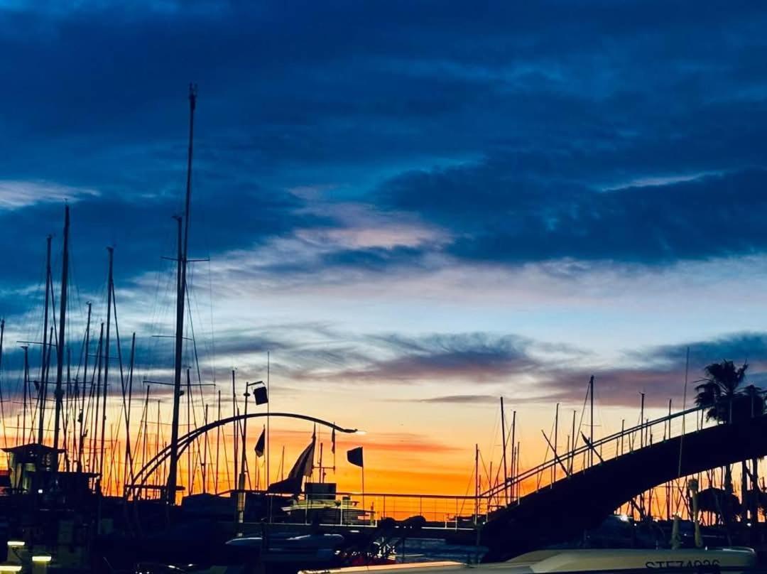 Vacances En Paradis Saint-Raphaël Esterno foto